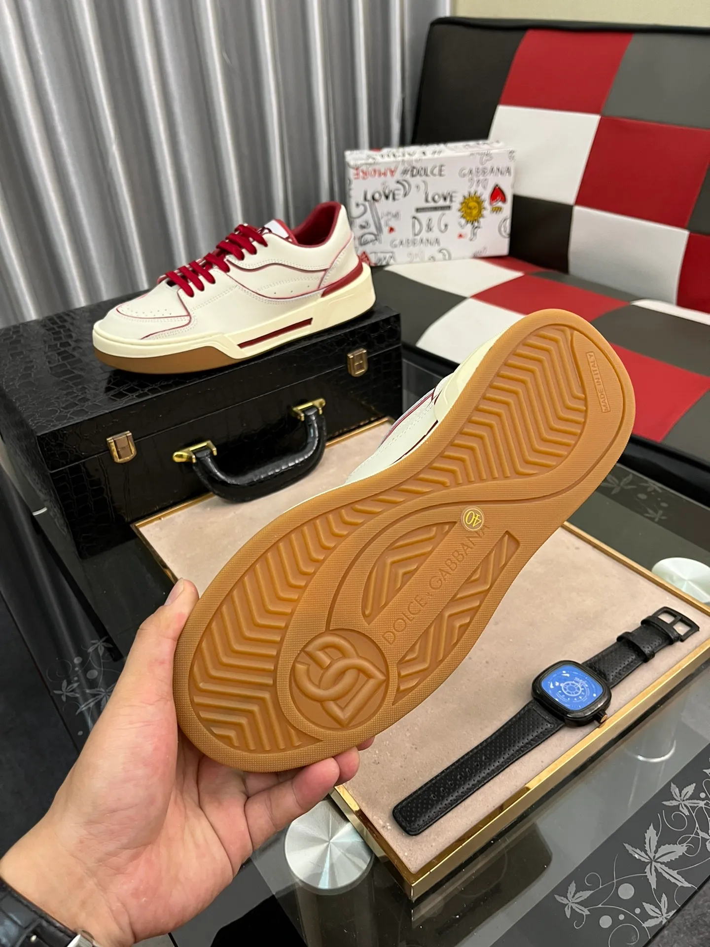 Men's shoes 💰480⌚️⌚️【DG～】Men's casual shoes are on sale simultaneously in 2022z cabinets 🔷Multiple colors🔜Handmade upper with graffiti fabric ➕Genuine leather lining, comfortable and breathable, sole: original comfortable handmade graffiti wear-resistant outsole, ⚠️real thing📱photography🎬the real thing is better. Code number 38-445⃣️Color optional